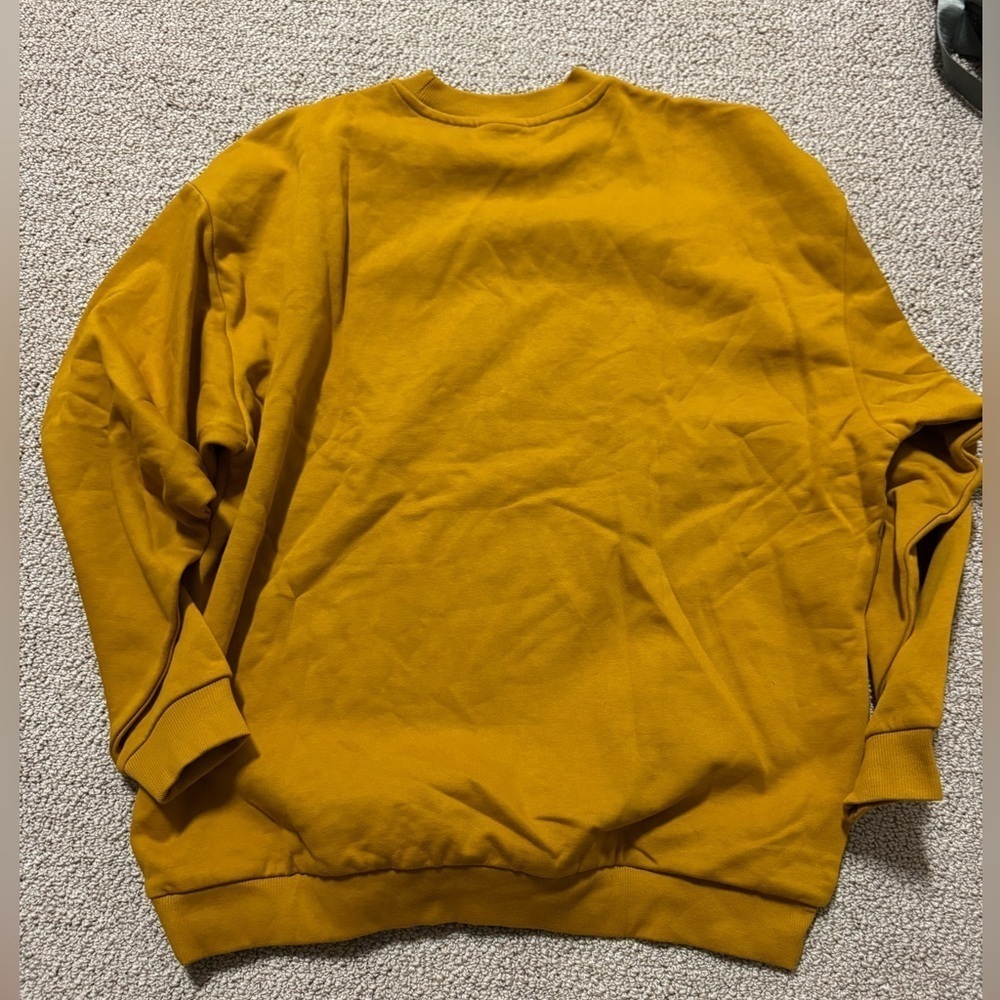 Gymshark Men's Golden Crewneck Sweater Size Small - Picture 2 of 2